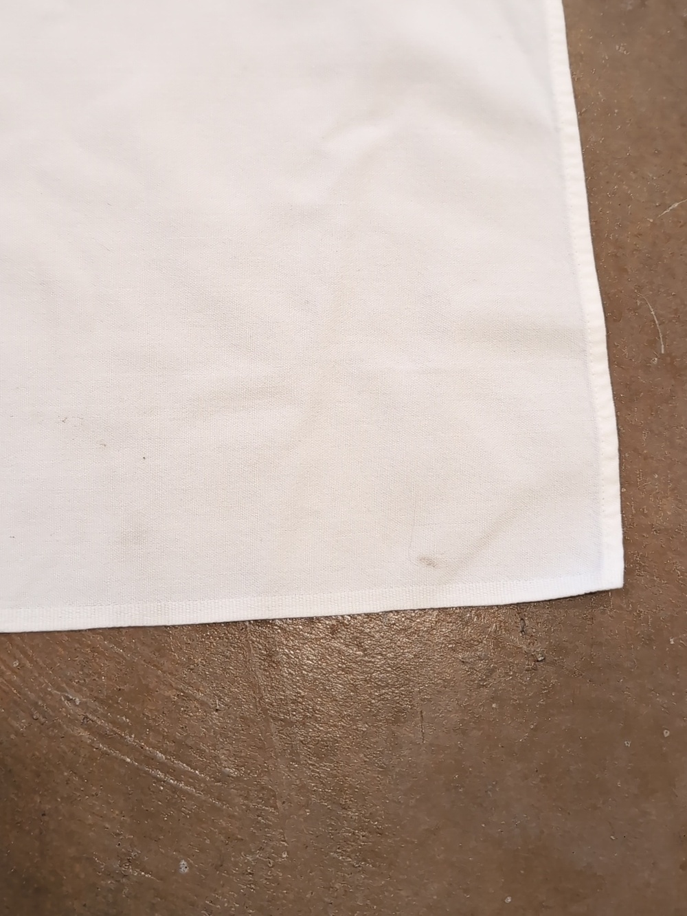 Vintage Cotton Tablecloth - Picture 4 of 4
